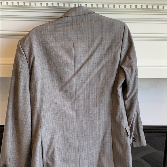 Suit - Picture 2 of 5